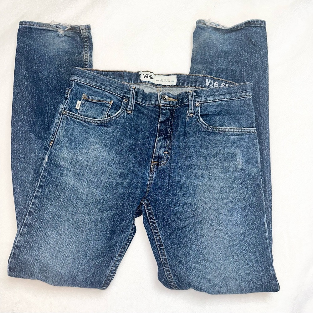 Men’s VANS V16 Slim Jeans!
